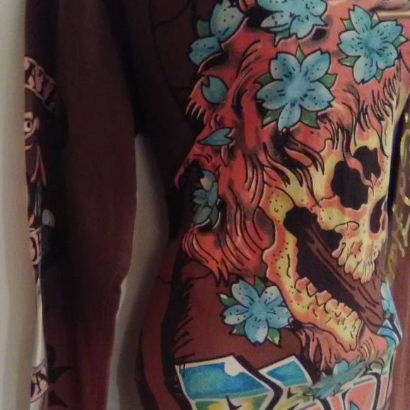Ed Hardy Brown Long Sleeve Skull Graphics t-shirt Rare Find - Picture 6 of 16